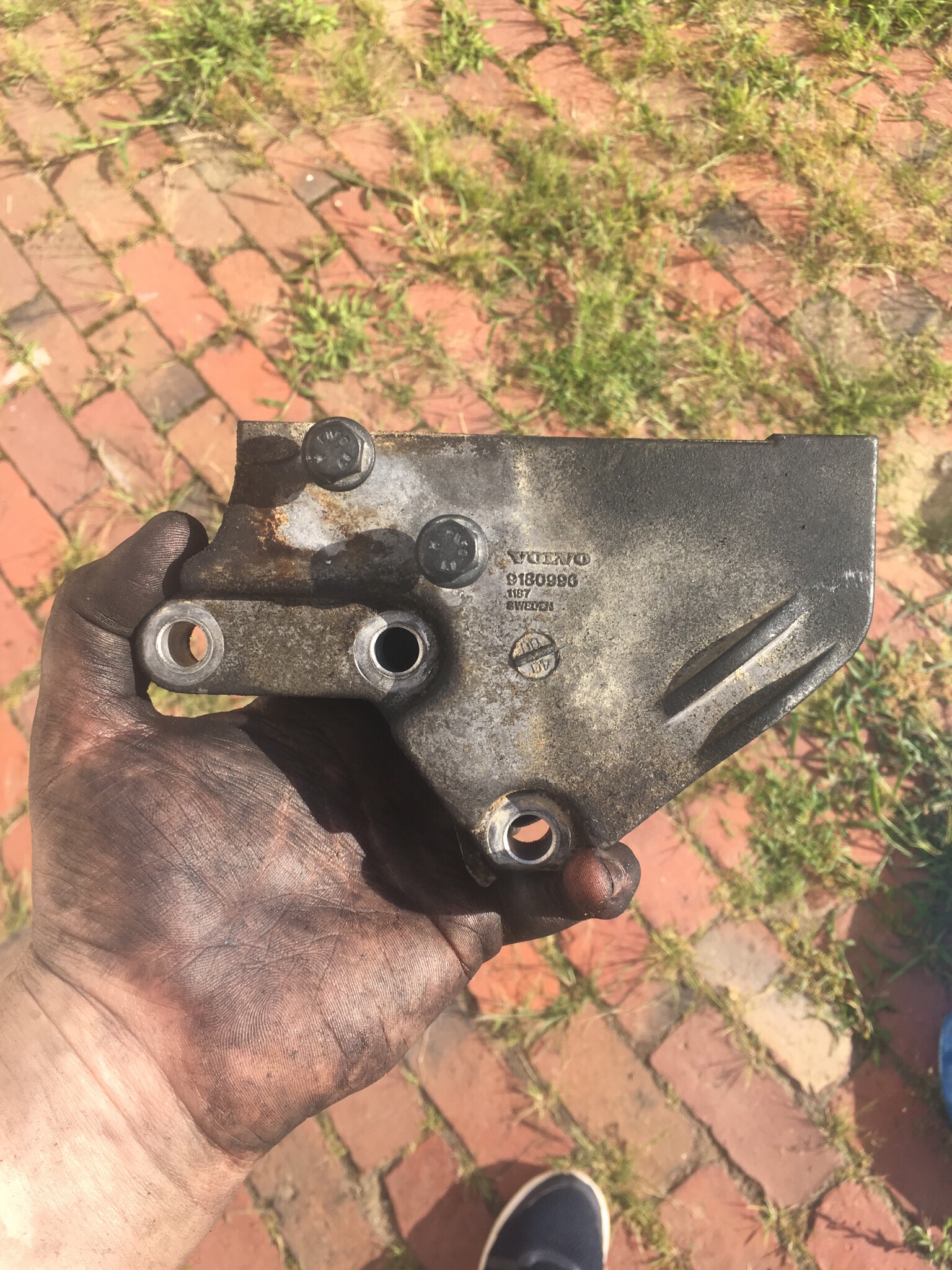 engine mount plate.JPG