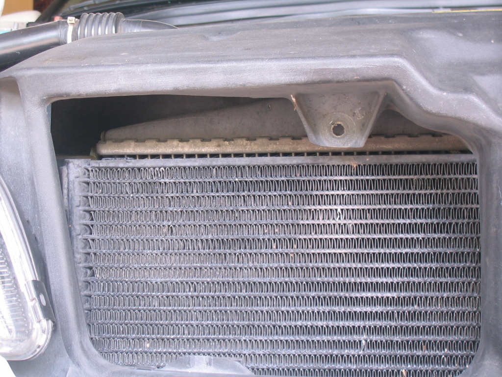 Volvo_Radiator from front 001.JPG