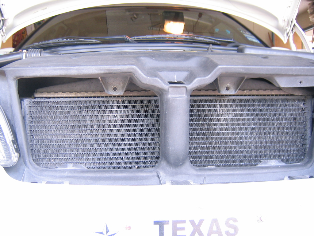 Volvo_Radiator from front 002.JPG