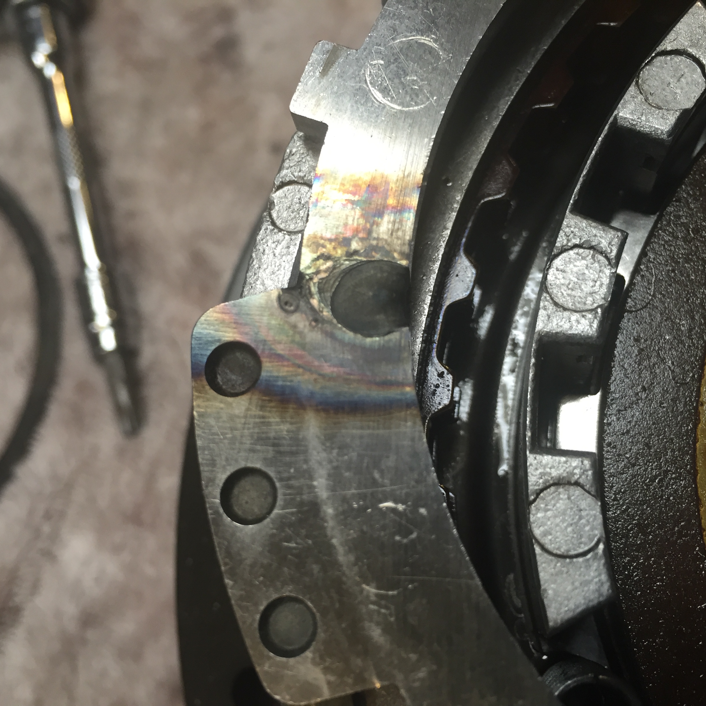Cracked pressure plate was TIG welded on back side (B2 Clutch)