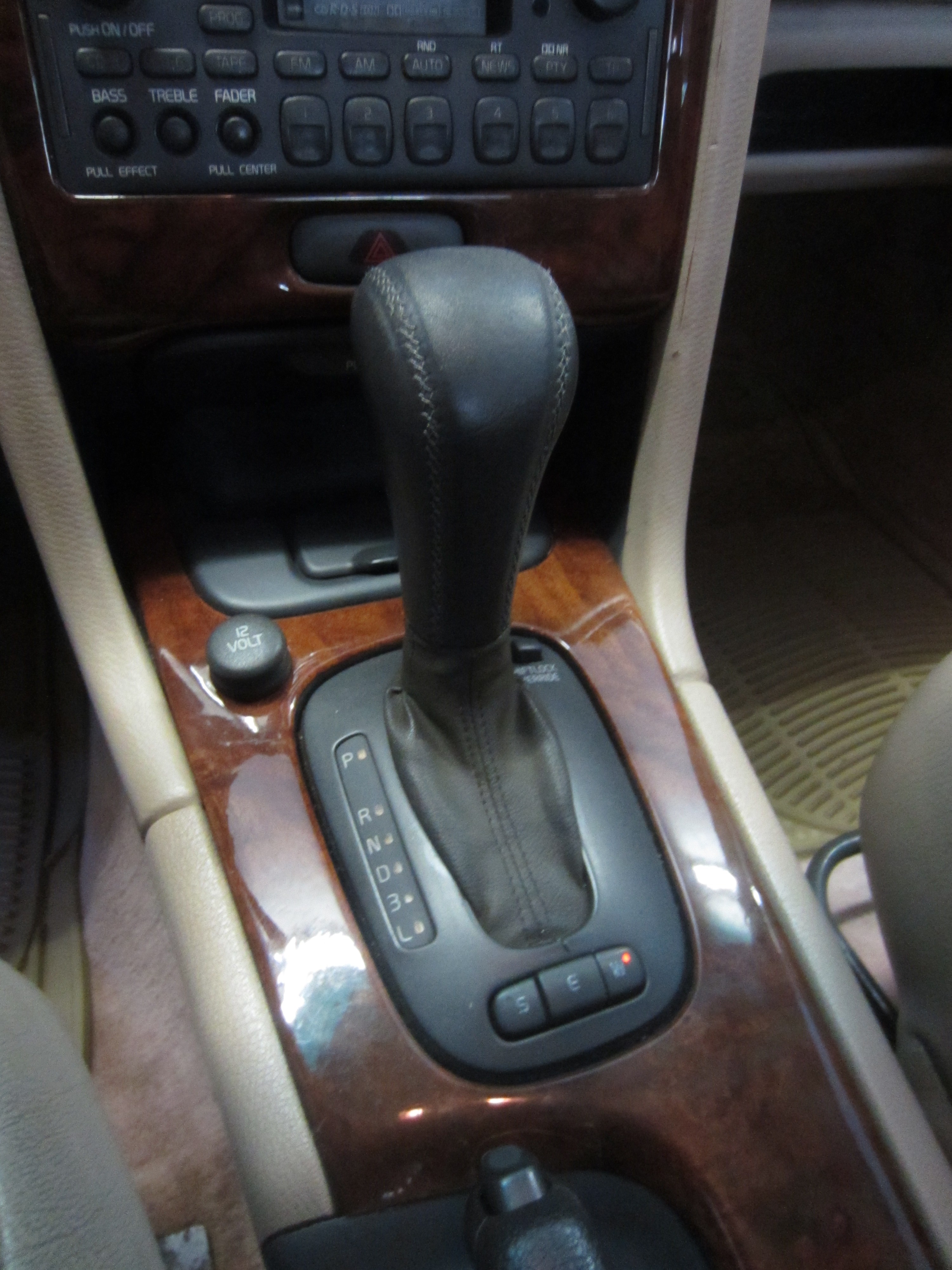 Volvo Parts 8.26.17 002.jpg