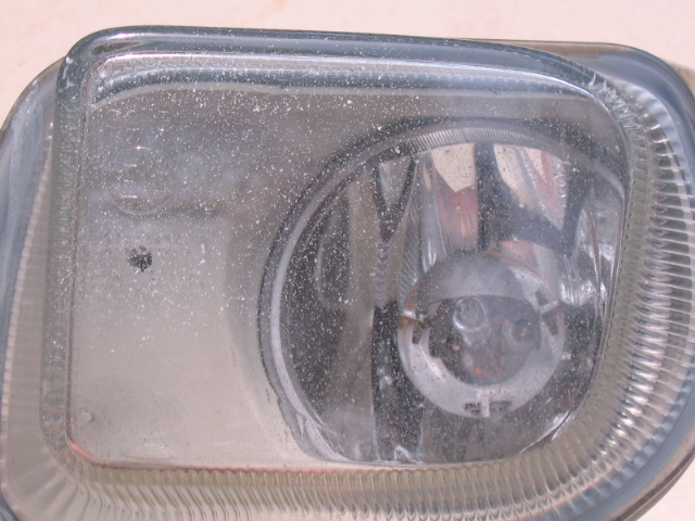 Volvo_Fog Light Lenses 005.JPG