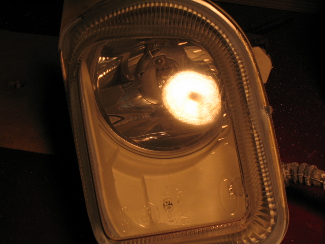 Volvo_Fog Lights 002.JPG