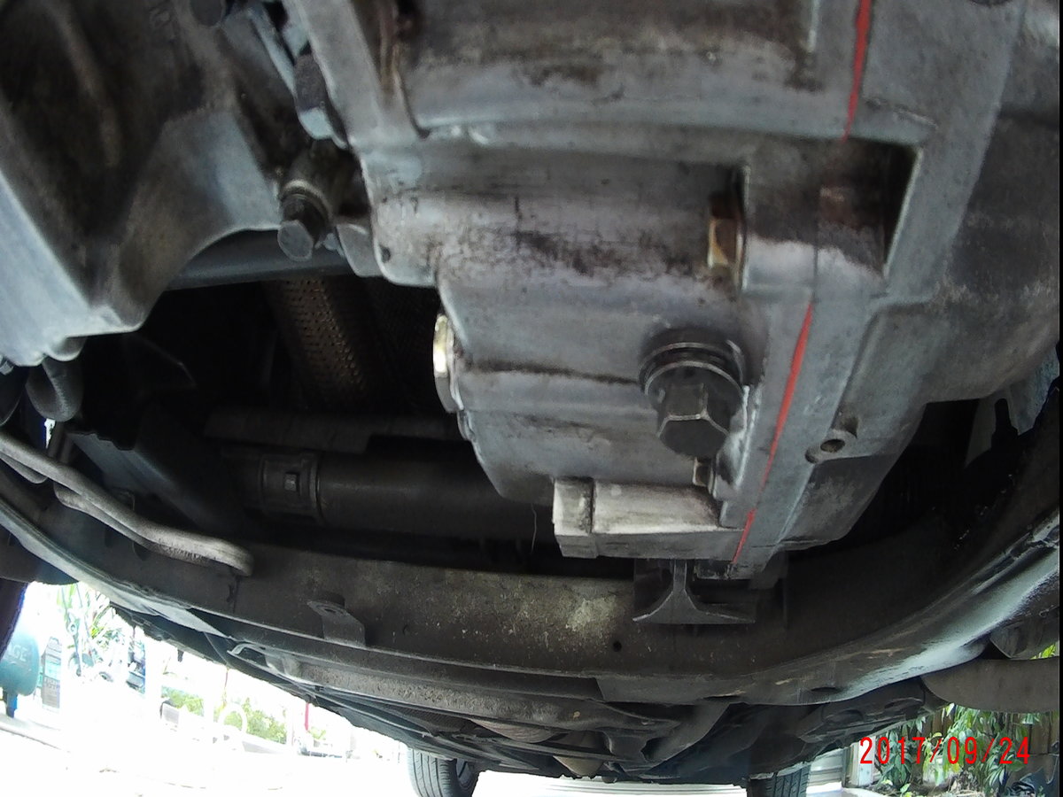 Fitted bolt with M18 crush washer added between O ring seal and bolt