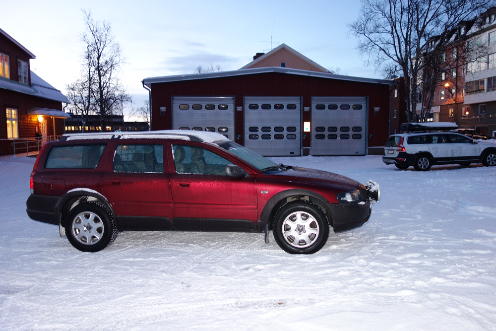 volvo-red.jpg