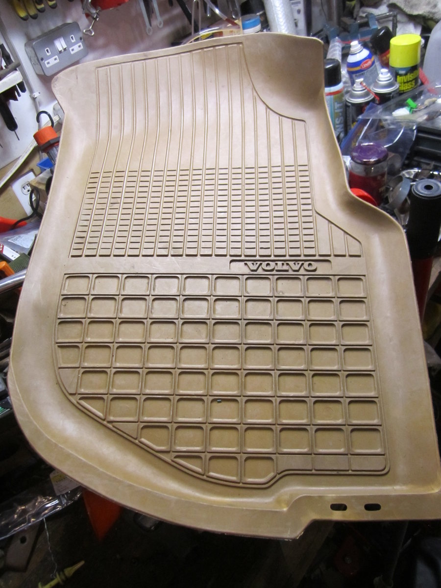 Unidentified drivers side mat