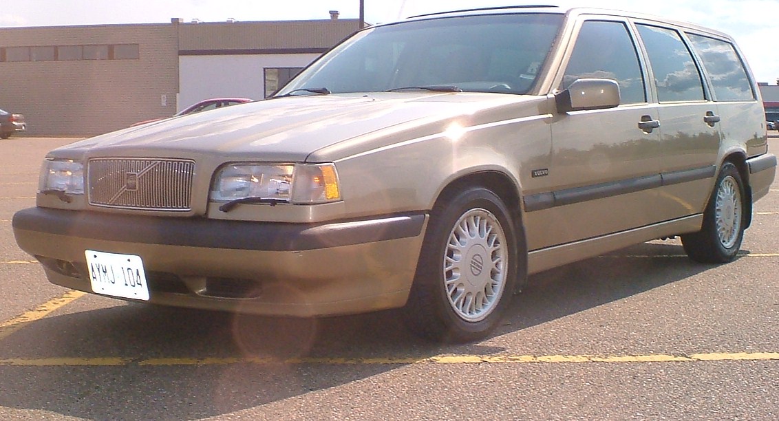 Boxy, but nice. Just over 333,000klm on the clock.