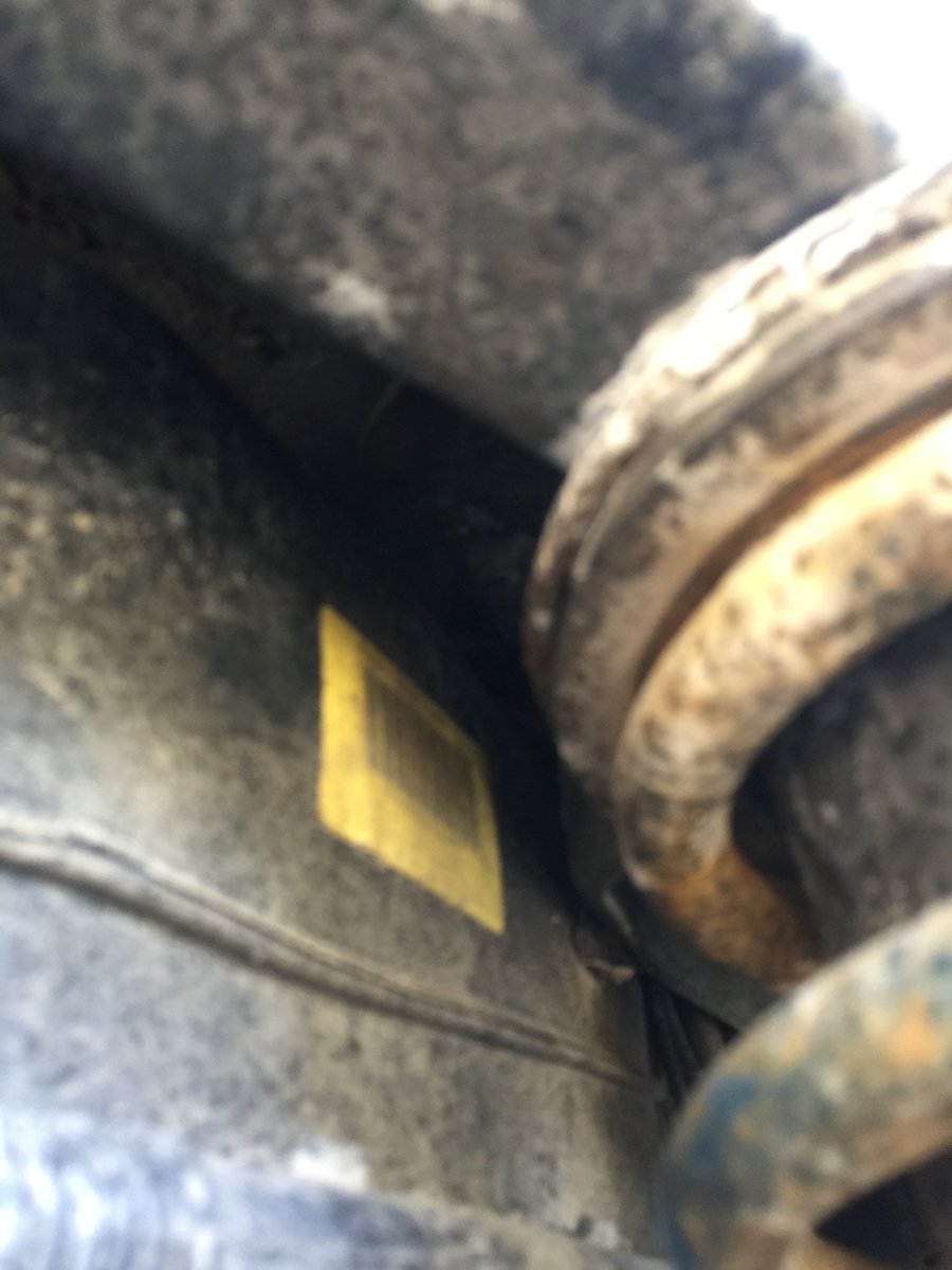 Its tight on original path but if you come aft about 15 cm you can get a fish tape up