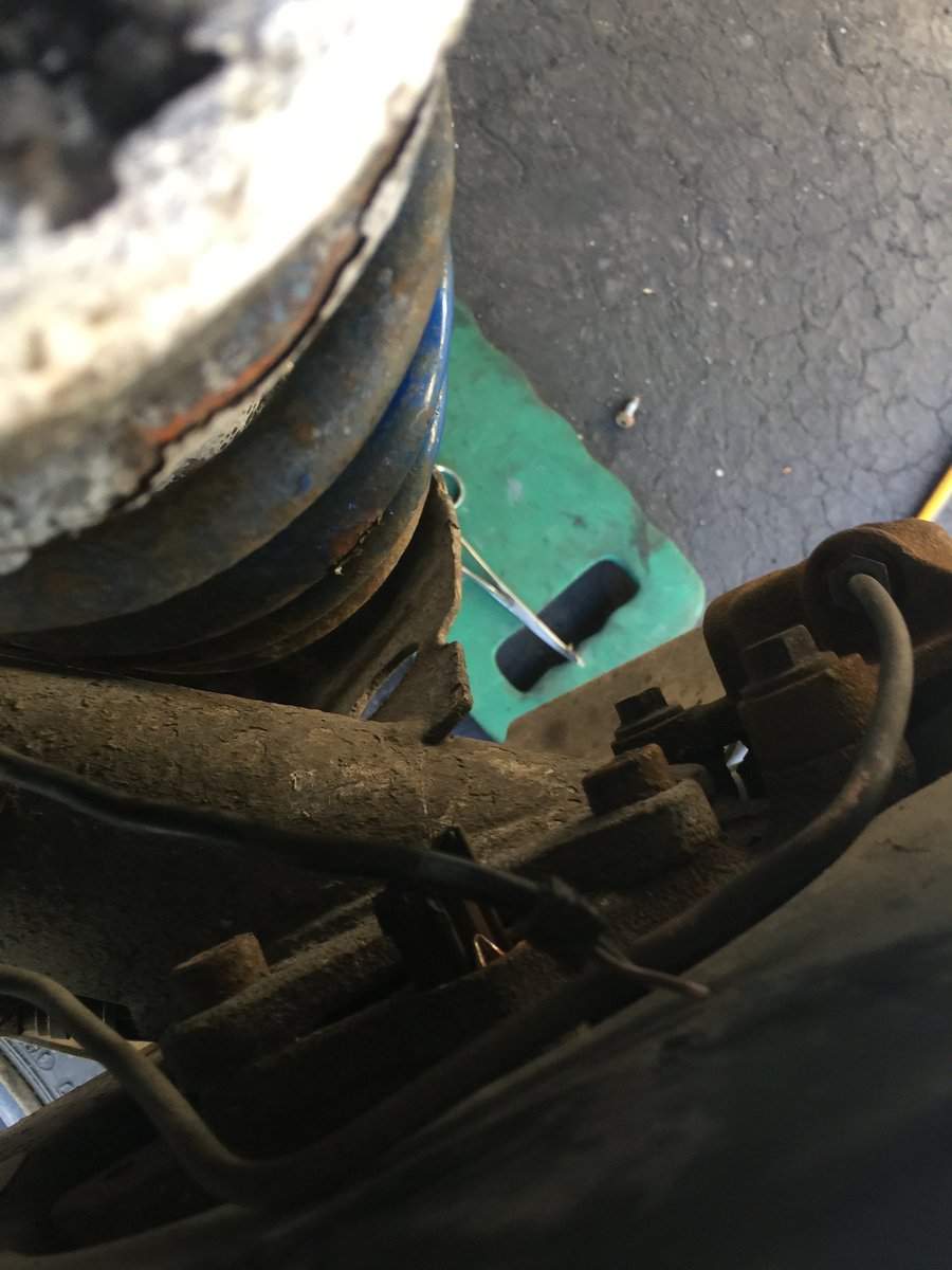 One tor 25 to release ABS Sensor