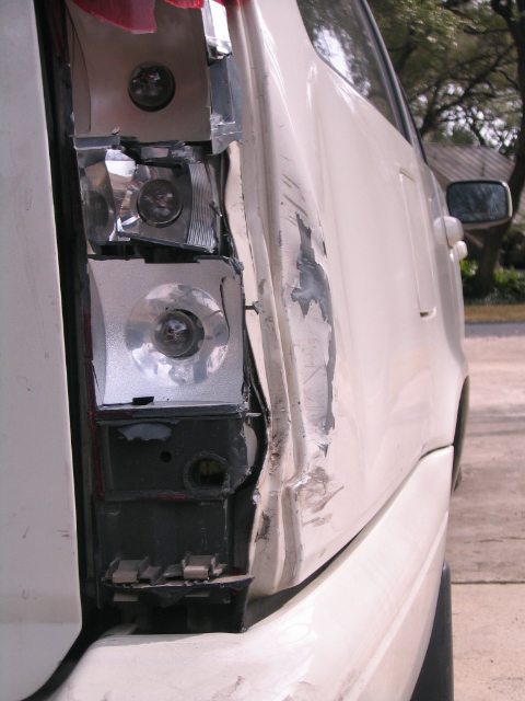 Rear Bumper_Collision 005.JPG