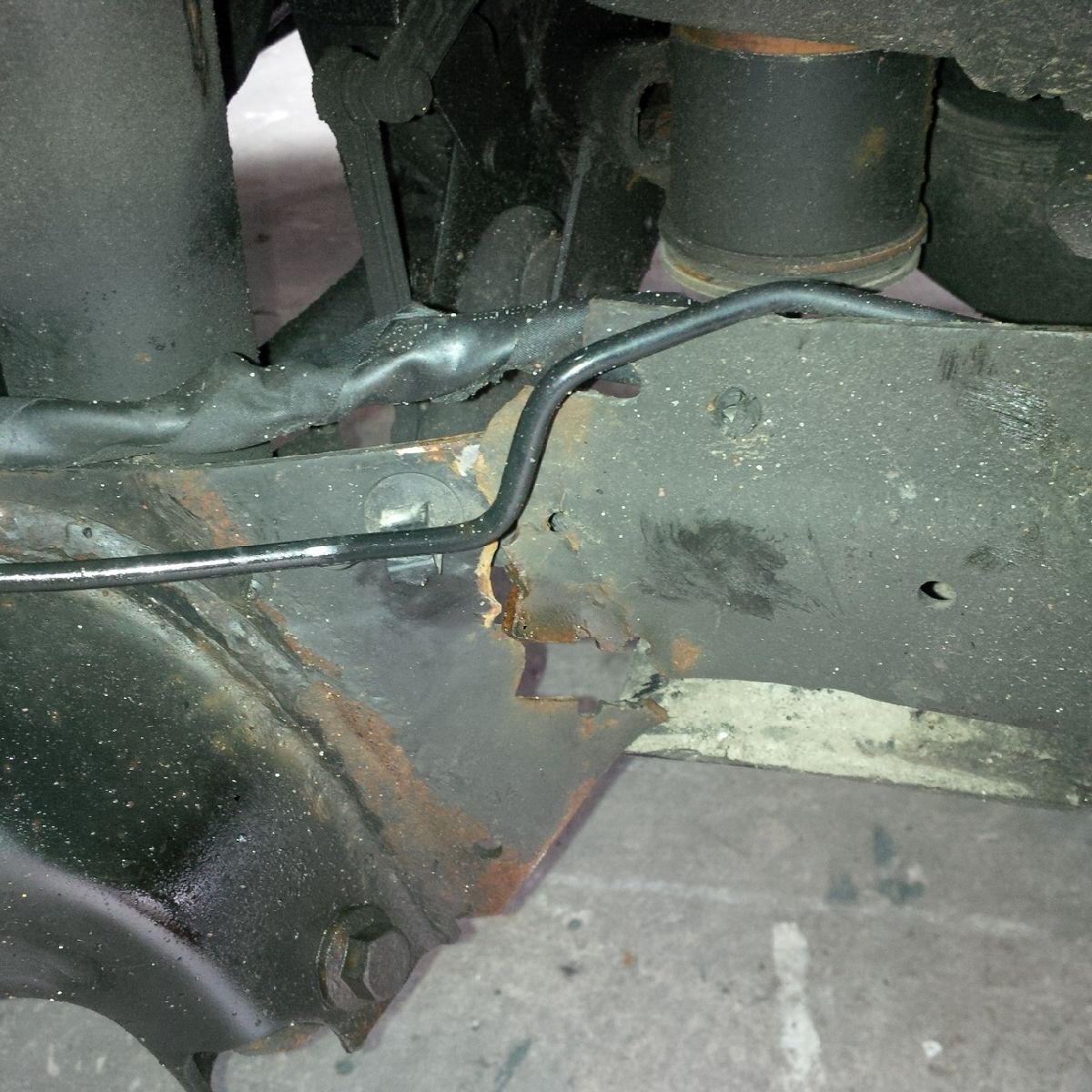 Rear trailing arm