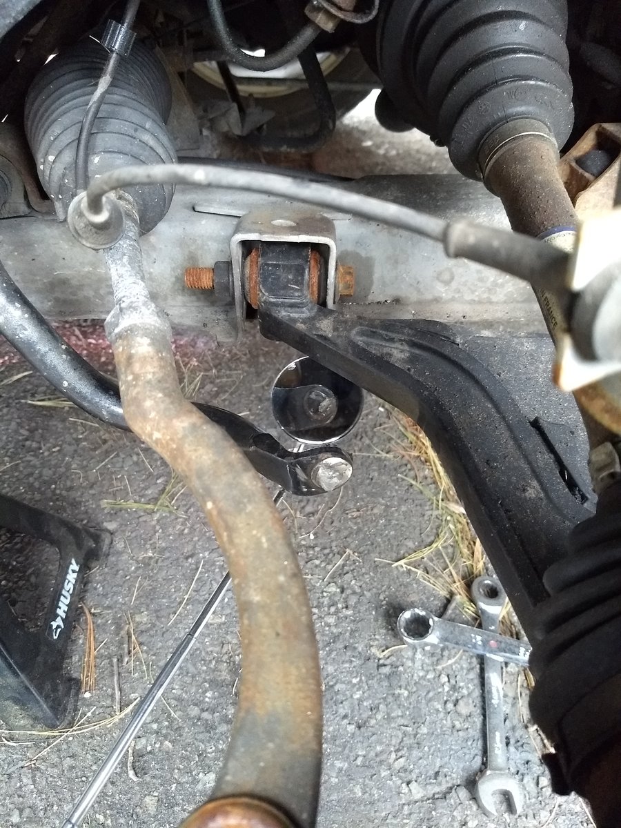 2000 V70 sway end link with mangled bolt