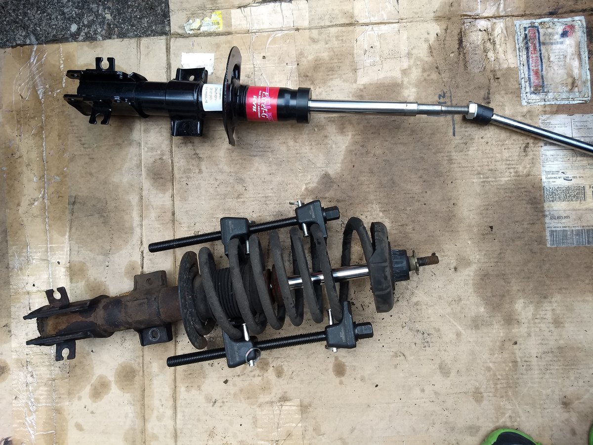 1998 V70 struts