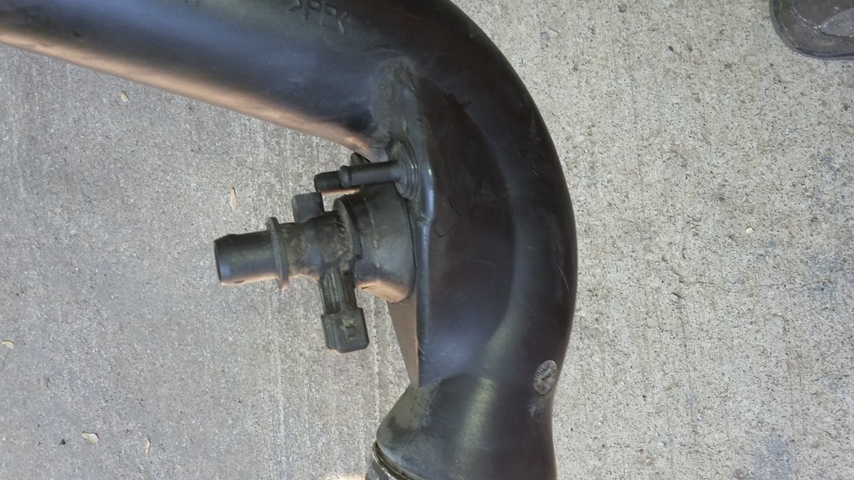 What is this sensor called and how to remove it?