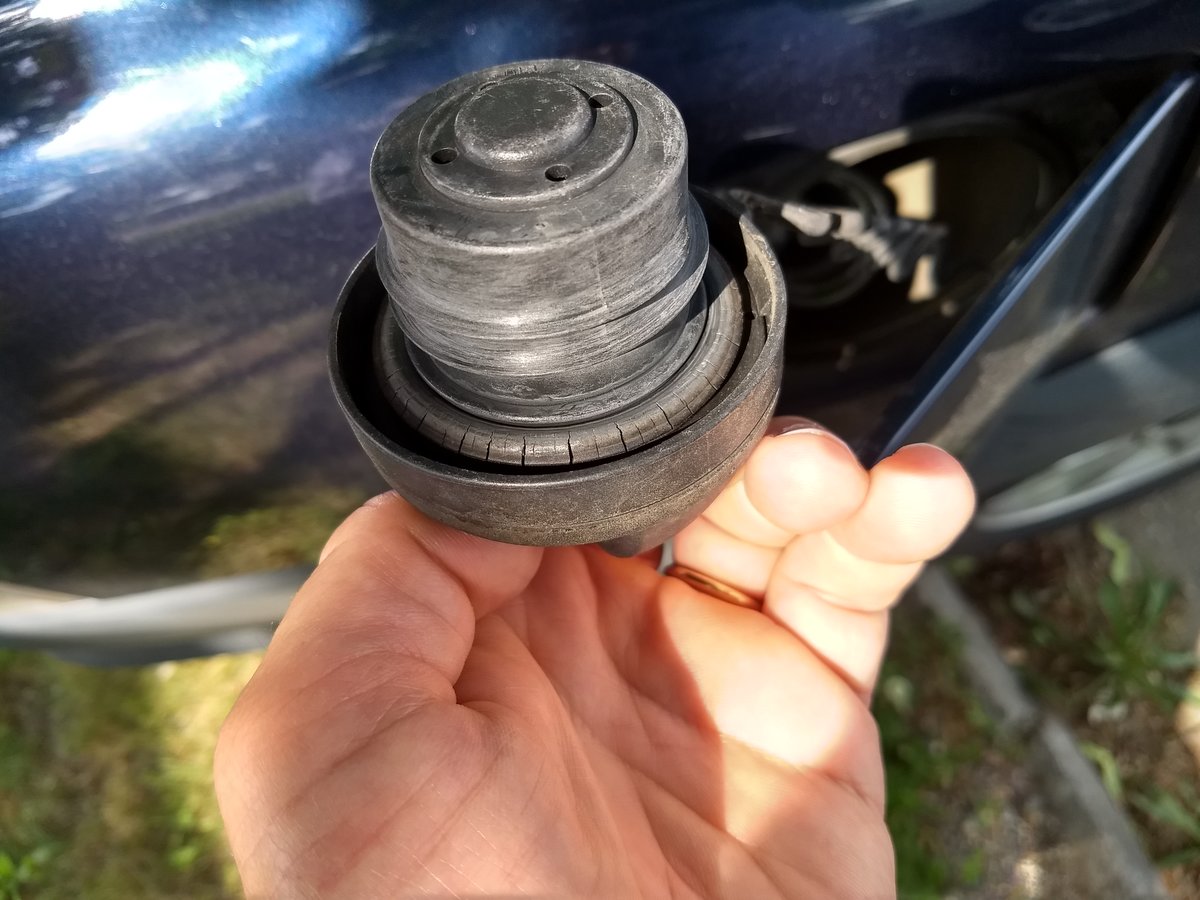 Gas cap seal
