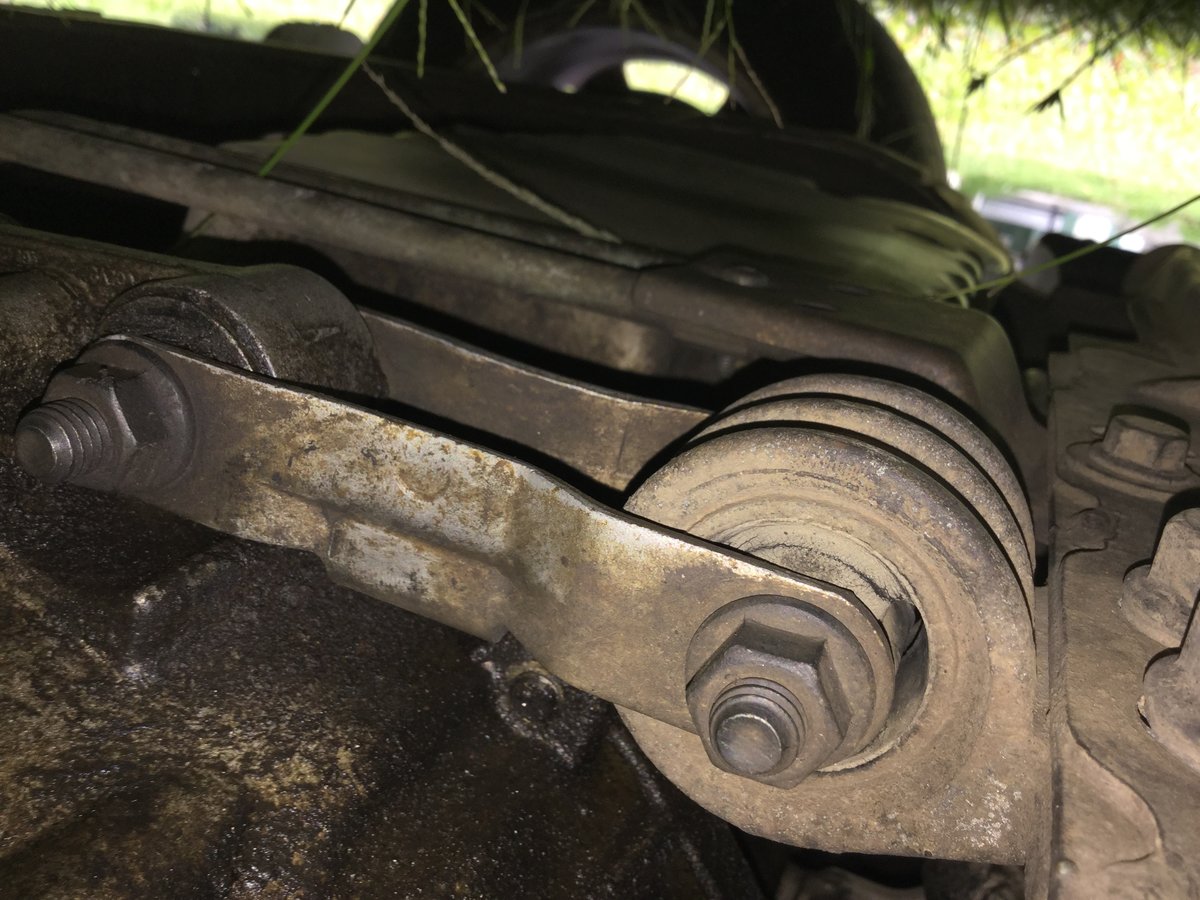 transmission torque mount