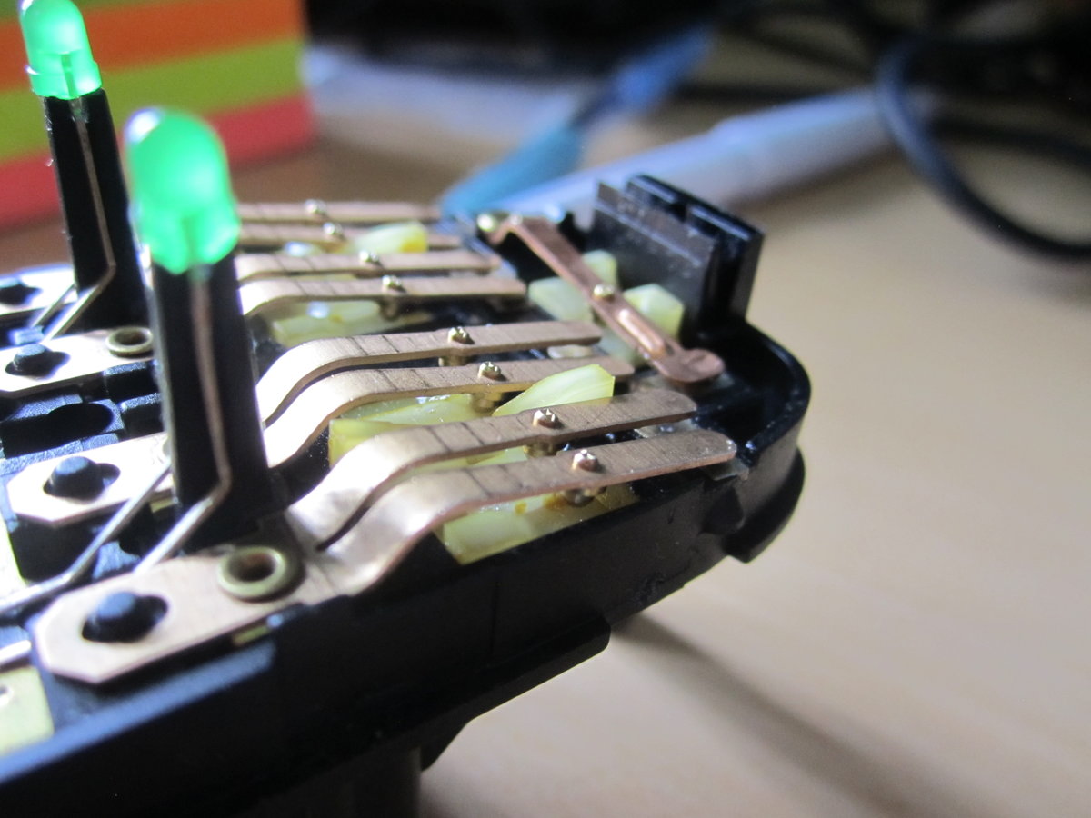 Contacts for rear windows and override switch