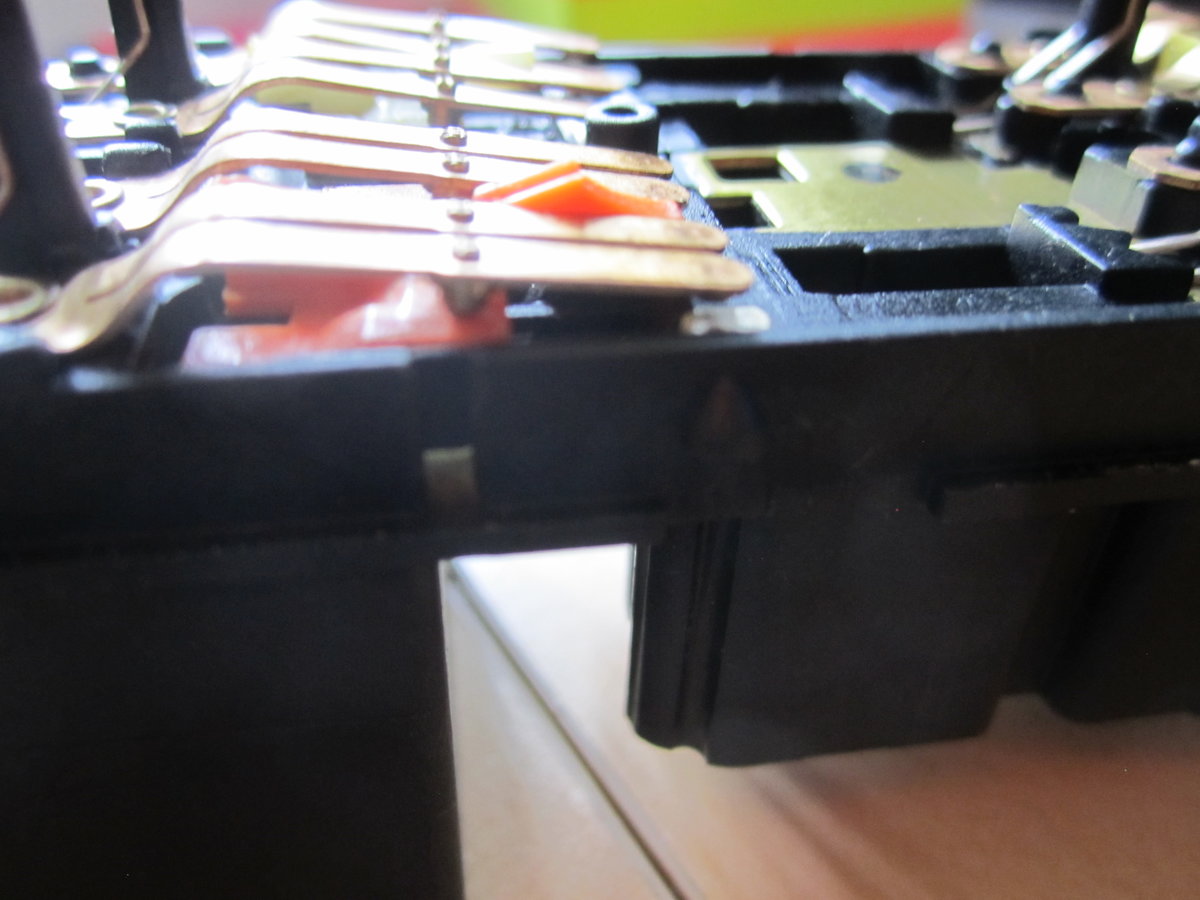 Contacts for front windows