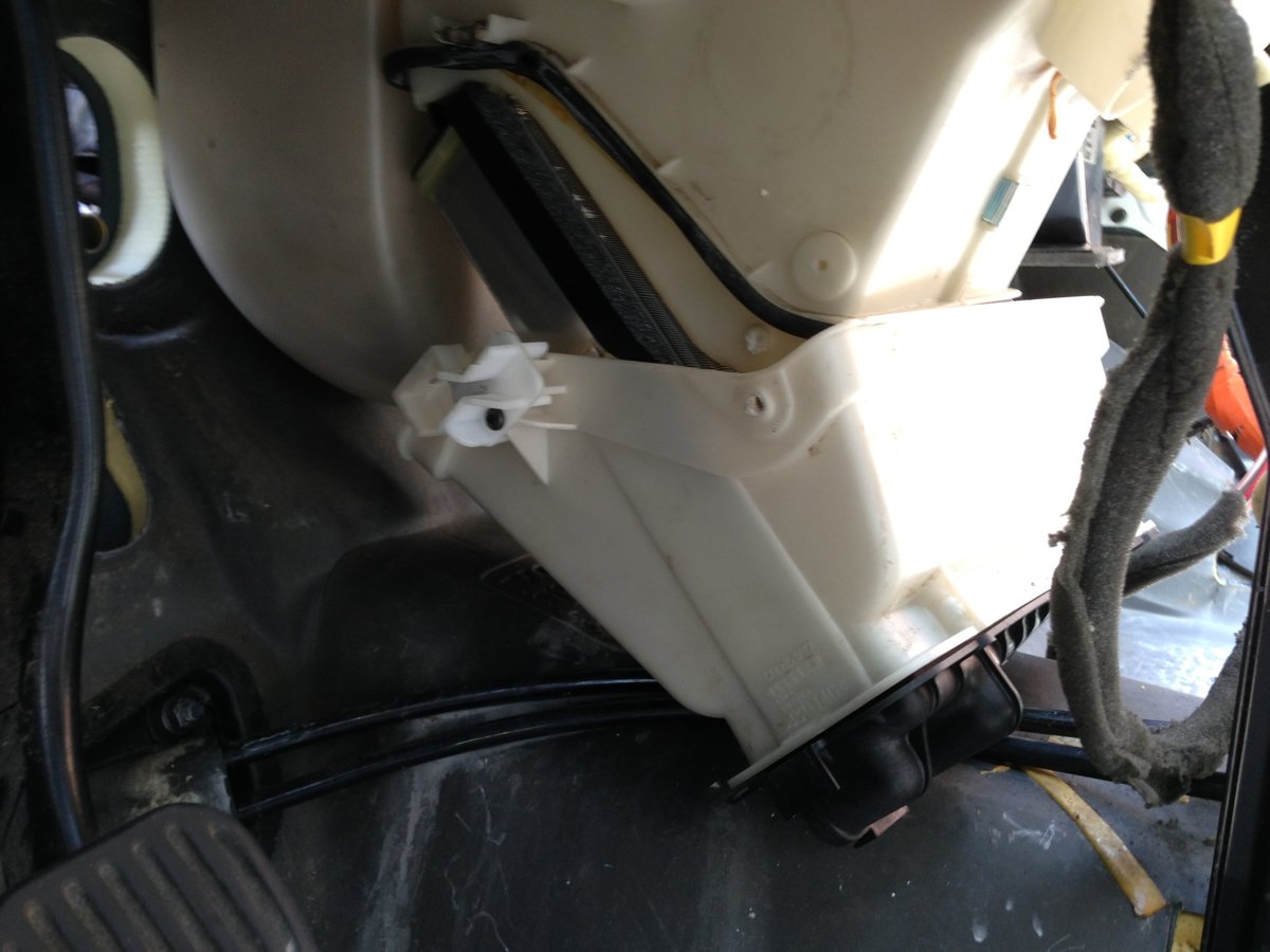 Heater core goiing in