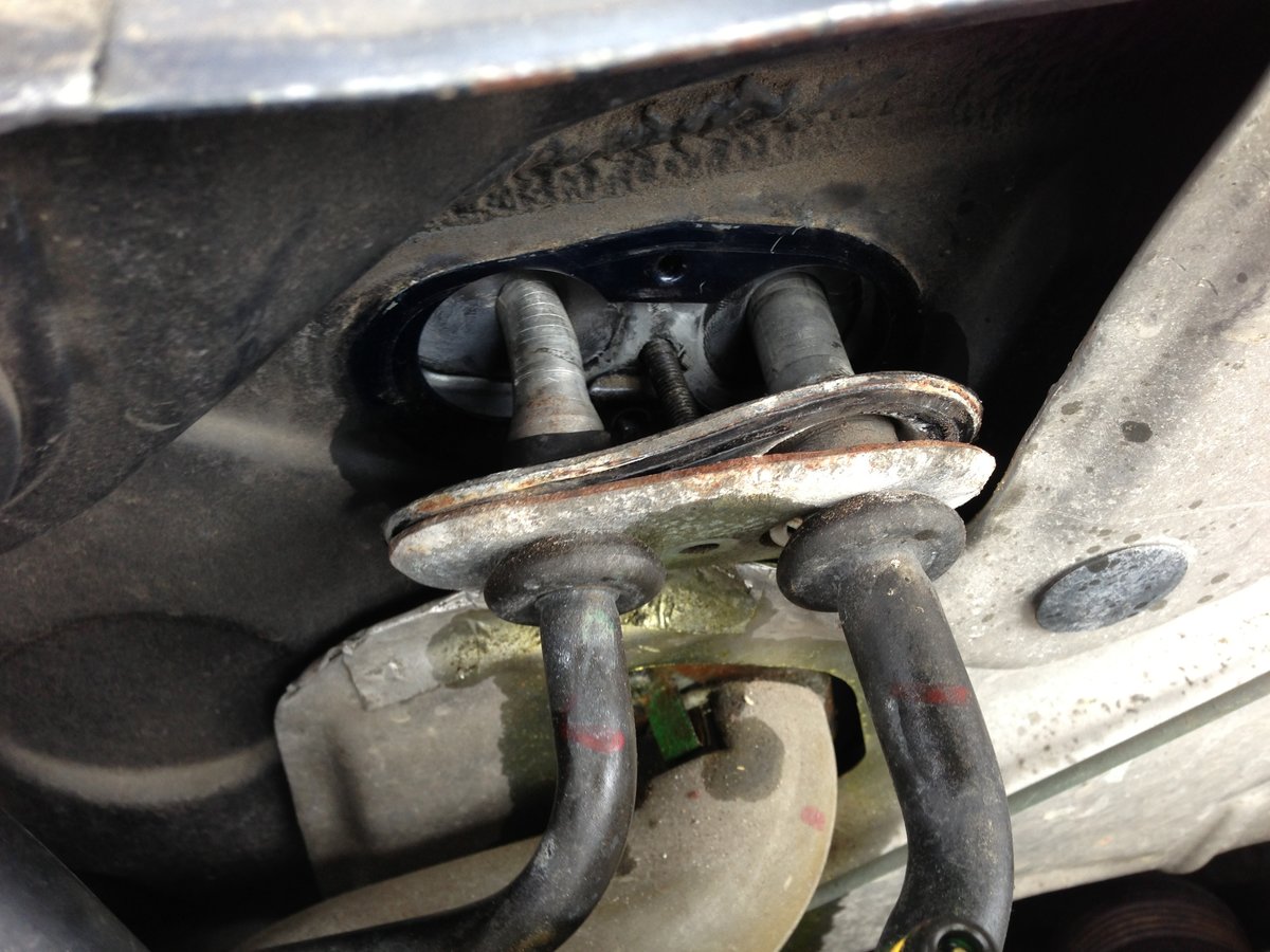 Pop bracket off, then cut the Aluminum evap lines (not the steel) to make this a snap