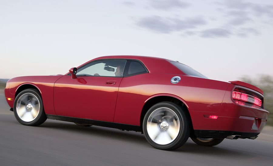 2009-dodge-challenger-r-t-manual-photo-248589-s-original.jpg