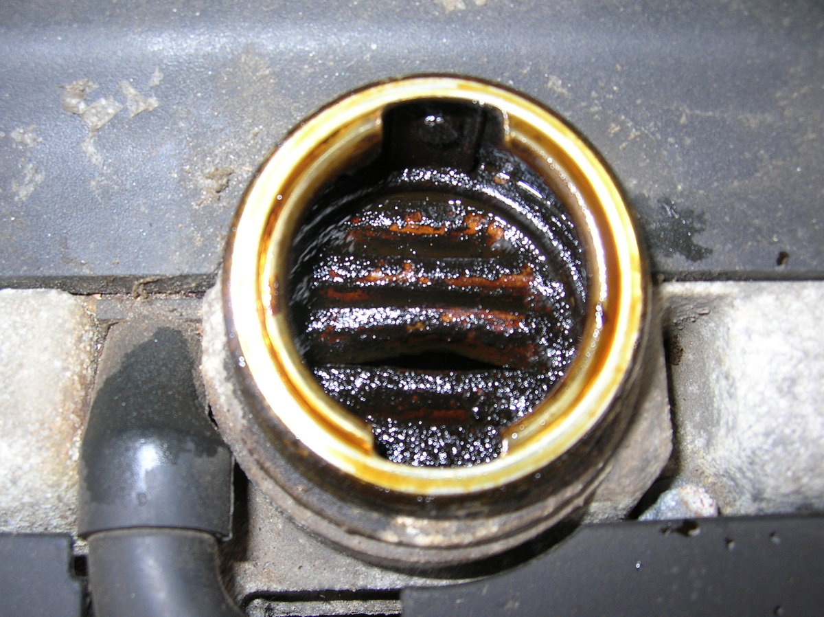 2018-09-13 Oil_Filler_Tube.jpg