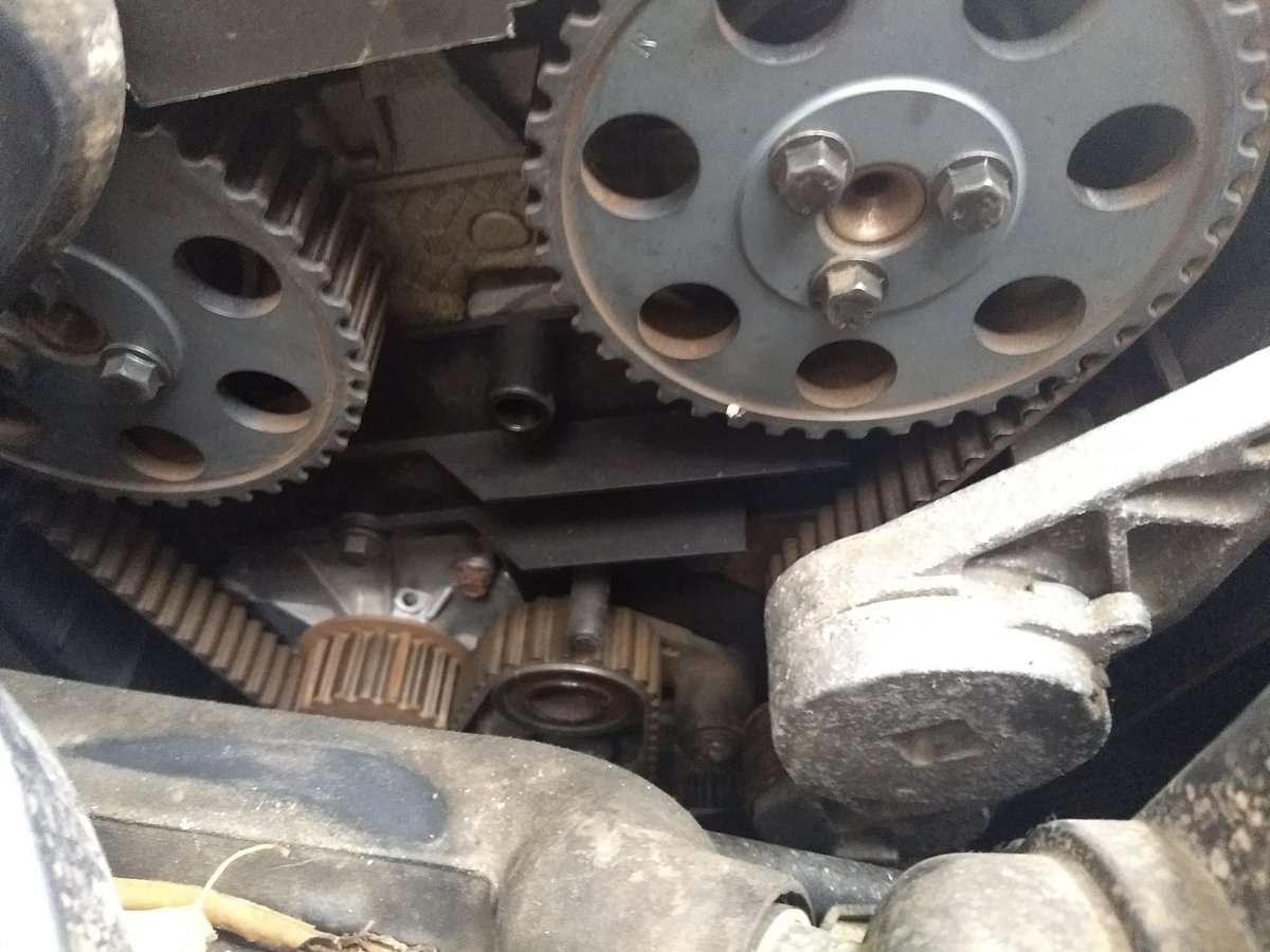 1998 Volvo V70 T5 water pump, timing belt, hydraulic tensioner