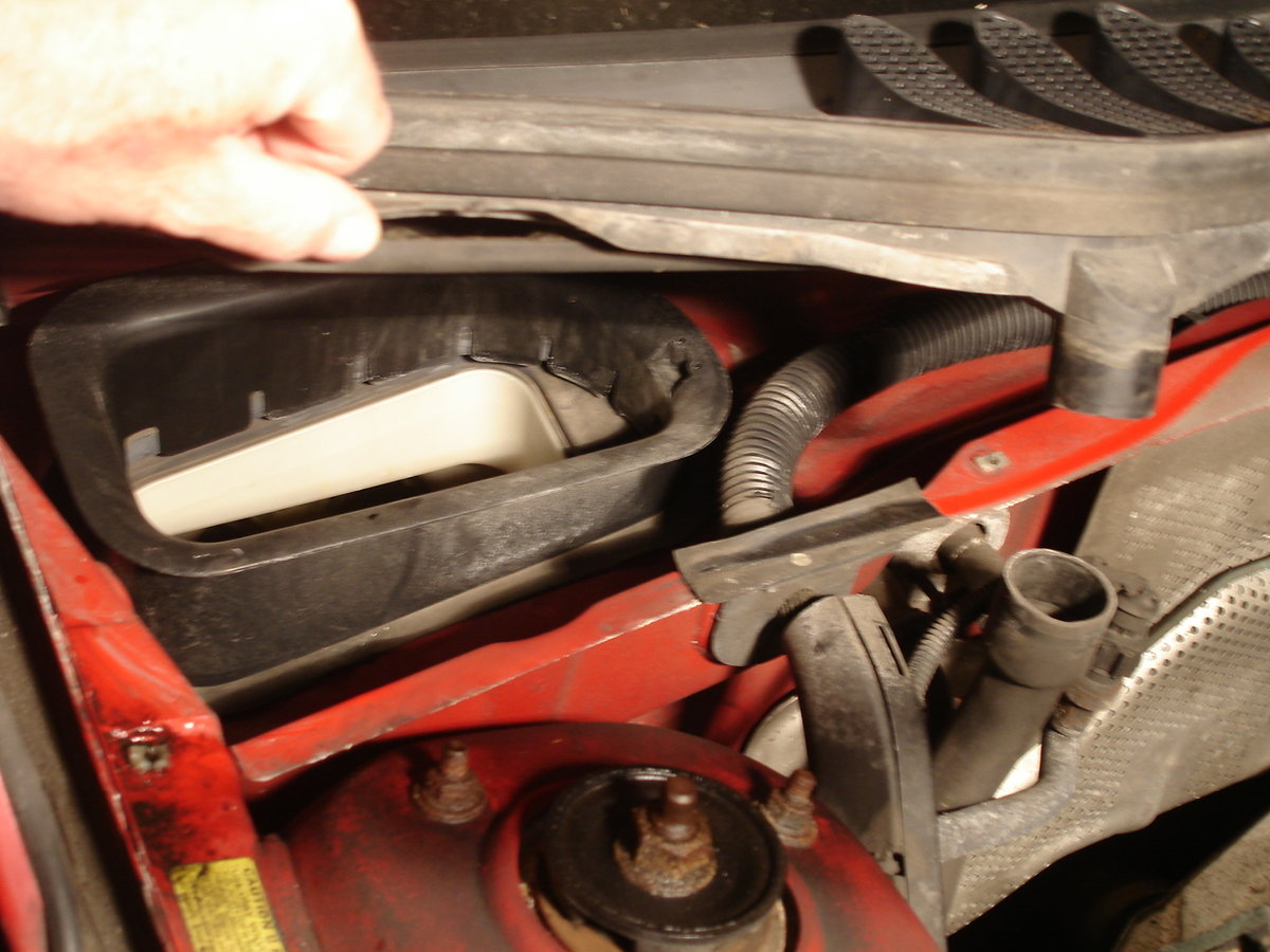 No filter on my 1997 Volvo 850 GLT