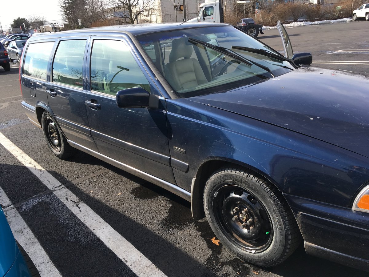 1998 Volvo V70 with snow tires on steel rims