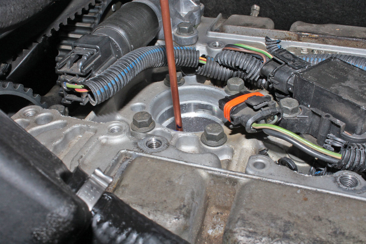 Piston height timing belt marks aligned.jpg