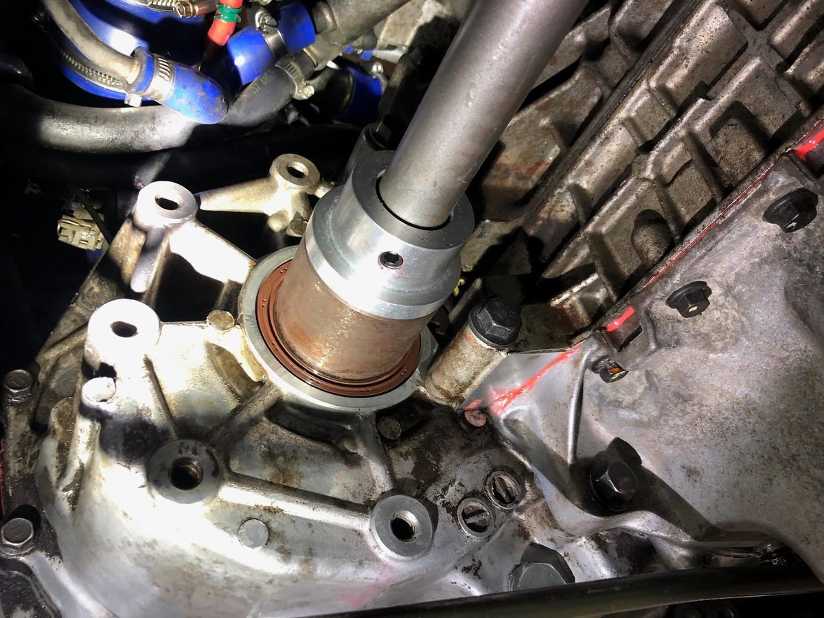 Angle gear sleeve machined retainer