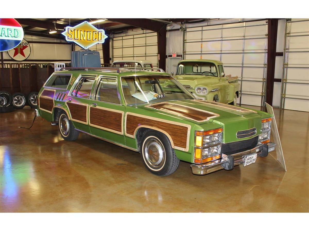 2273706-1979-ford-ltd-wagon-queen-family-truck.jpg