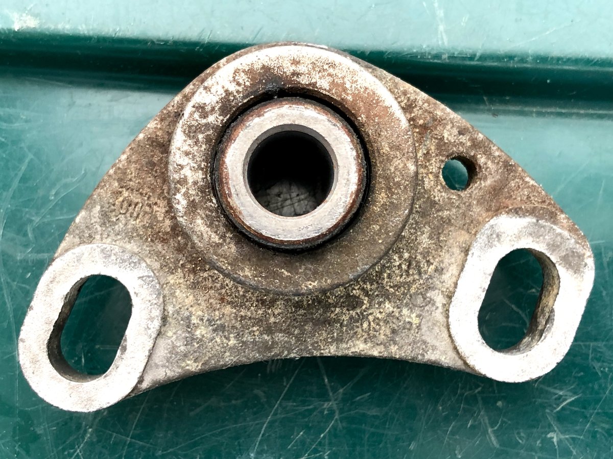 Right Bushing Top View.jpg