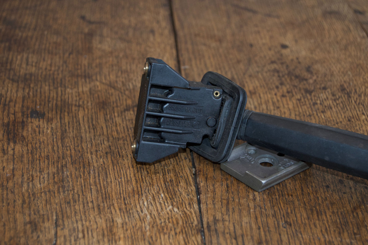 Volvo wiper stalk 1b.jpg