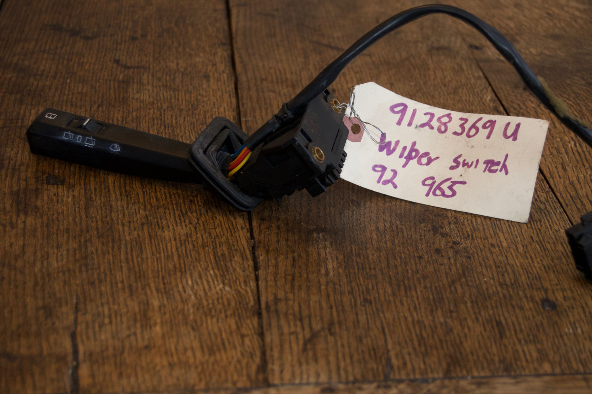 Volvo wiper stalk 1992 960.jpg