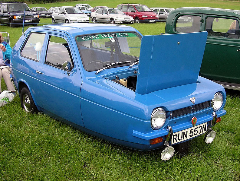 1974 Reliant Robin.jpg