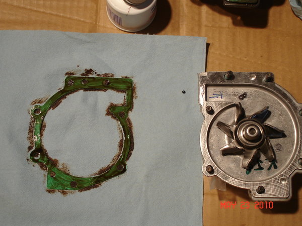 Apply liquid gasket.