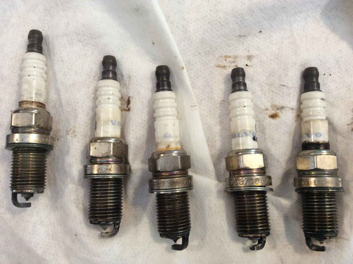 Oct 25 2019 old plugs at 240500