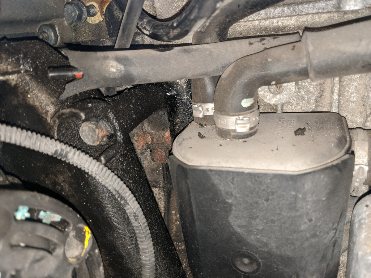 Found this tube like this, with the torn sheathing, anyone know how I can figure out what this is supposed to look like?