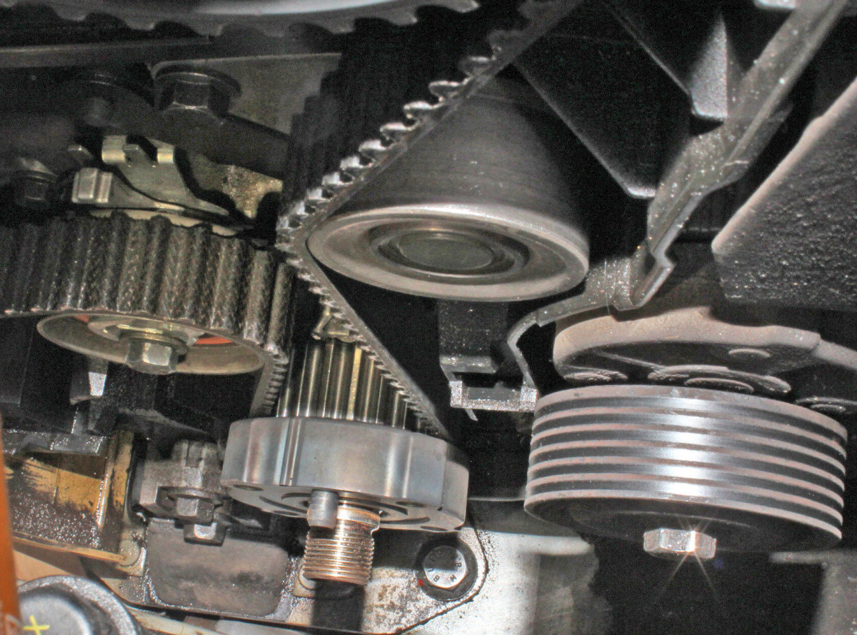 Timing belt alignment marks.jpg