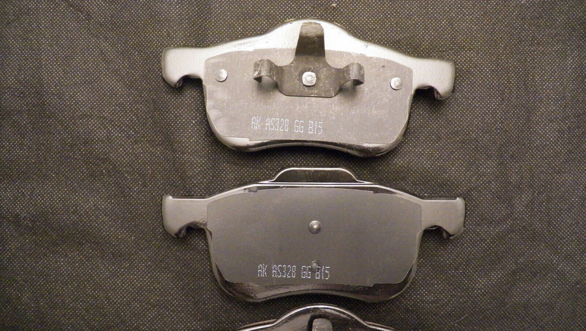 Front Pads EUR794-4.jpg