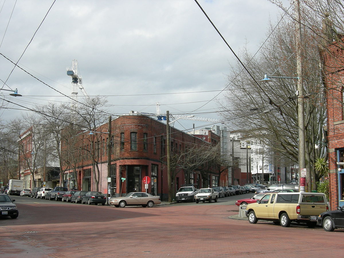 1200px-Ballard_Ave_11.jpg