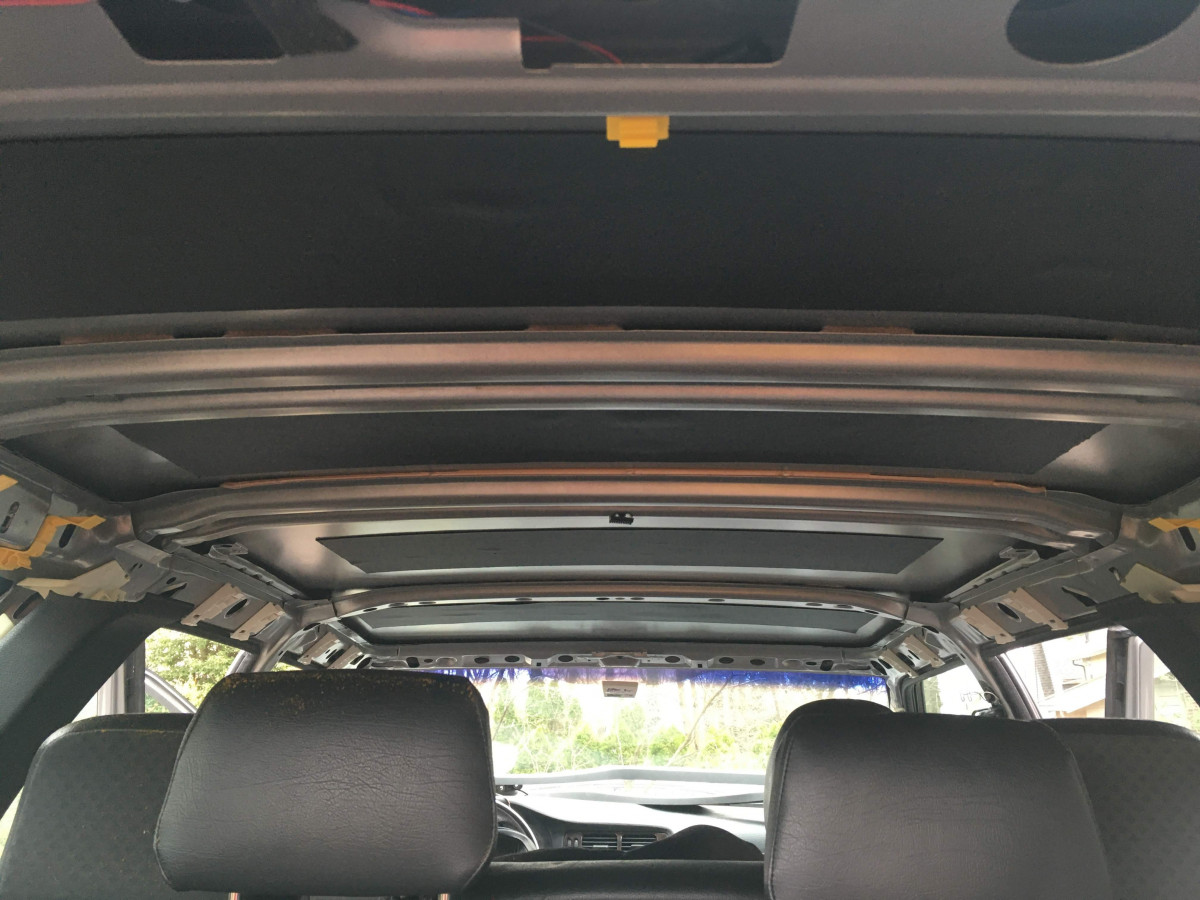 2000 V70 headliner removed