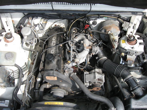 Volvo engine pix 002.jpg