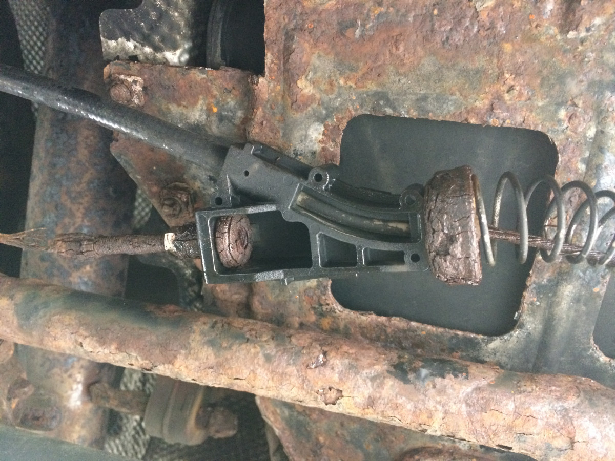 Junction of three cables left right and center