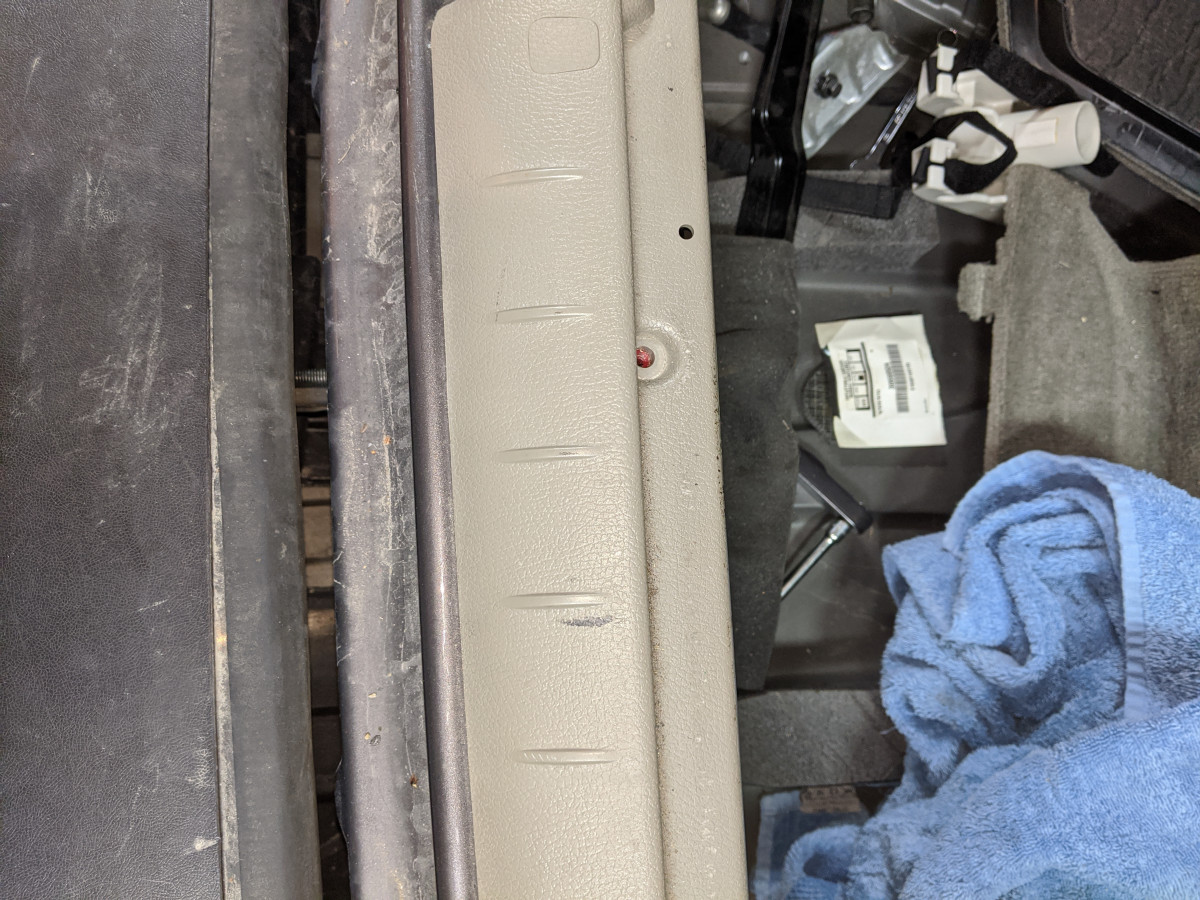 Spare wheel well rear lip