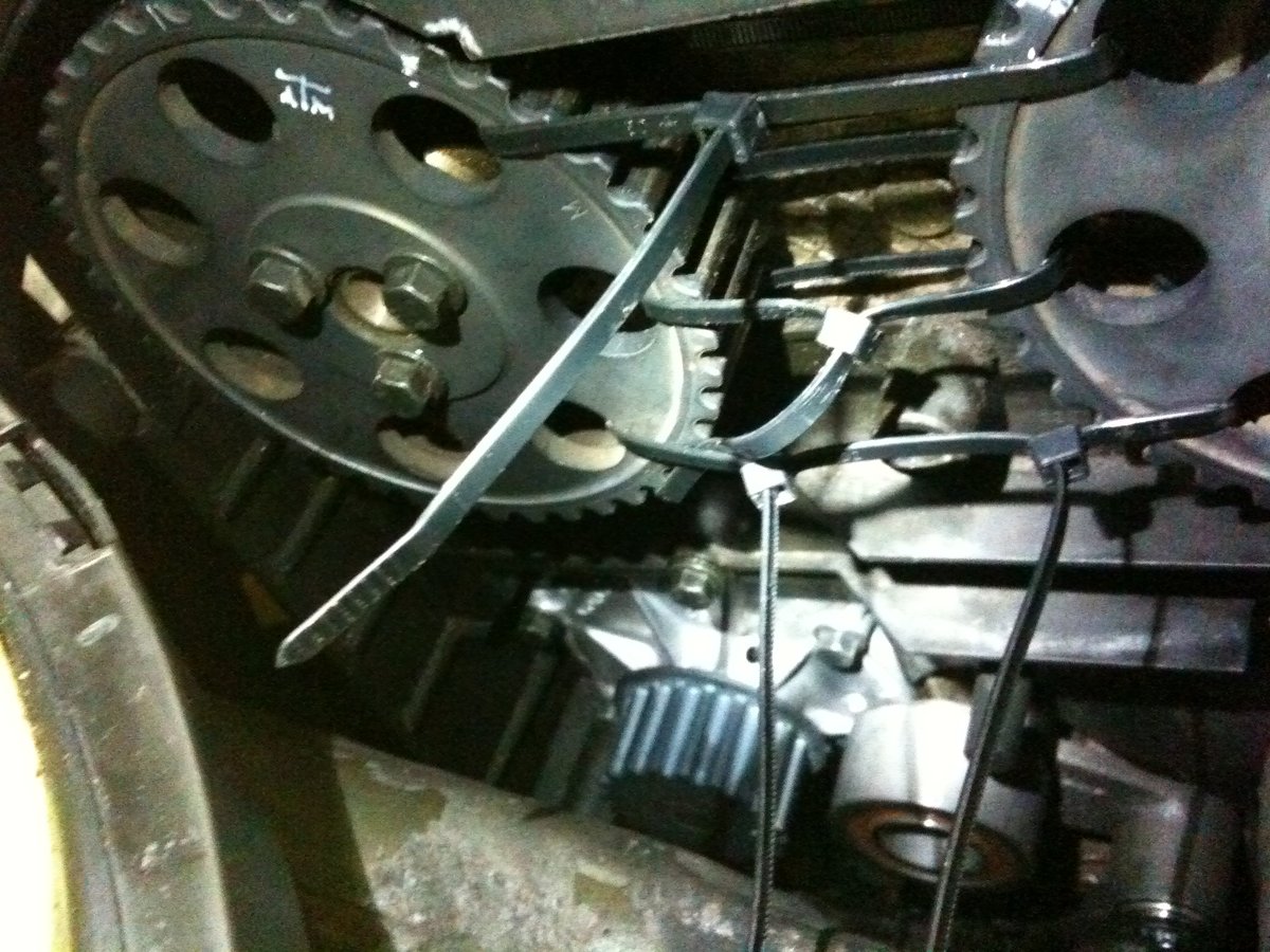 markings on cam shaft