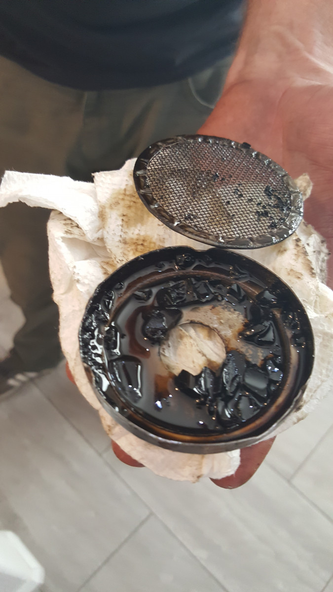 Pump screen and Oil return peices