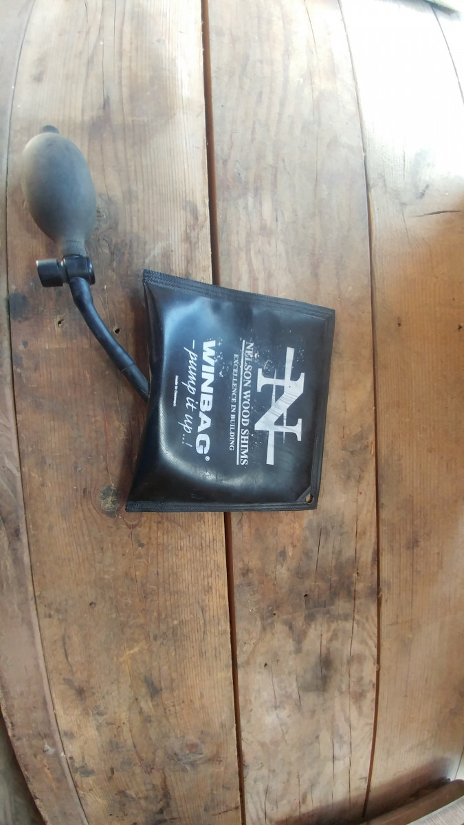 I use these at work. Very handy to have around.