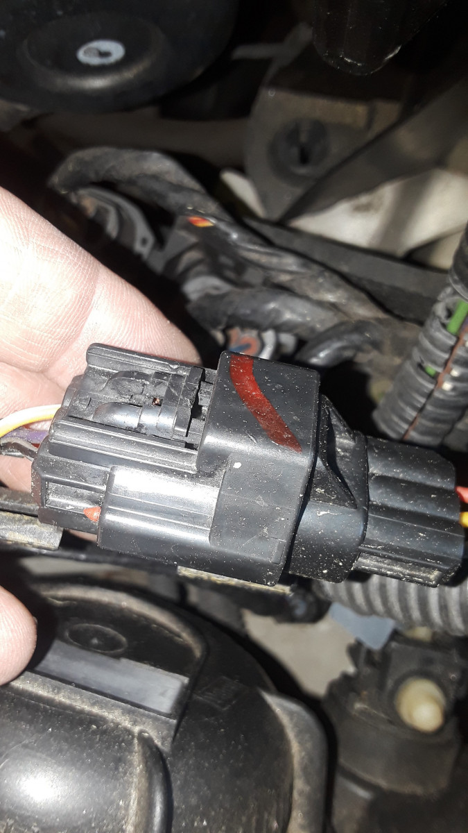 volvo connector.jpg